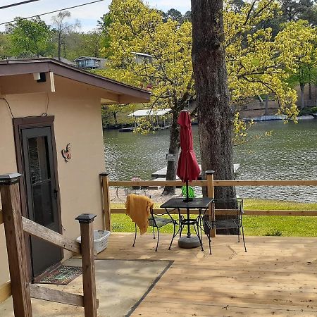 #02 - Unique Lakeside Studio Cottage- Pet Friendly Hot Springs Exterior photo